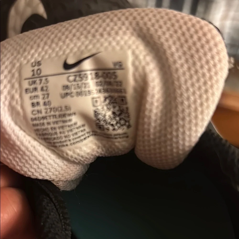 Nike Black and White Athletic Cleats - Picture 2 of 3